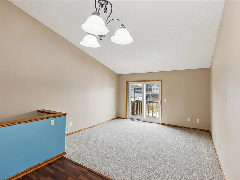 7300 Kahler Cir NE — Photo 5
