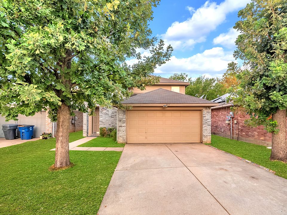 1st image of 3517 Apple Valley Way