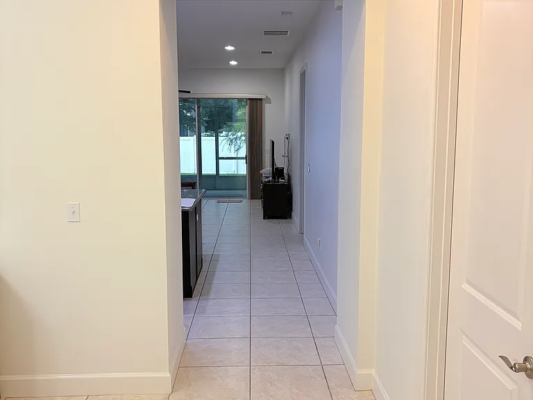6831 Stoneheath Ln — Photo 10