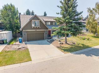 240 N Canterville Dr SW, Calgary, AB T2W3X2