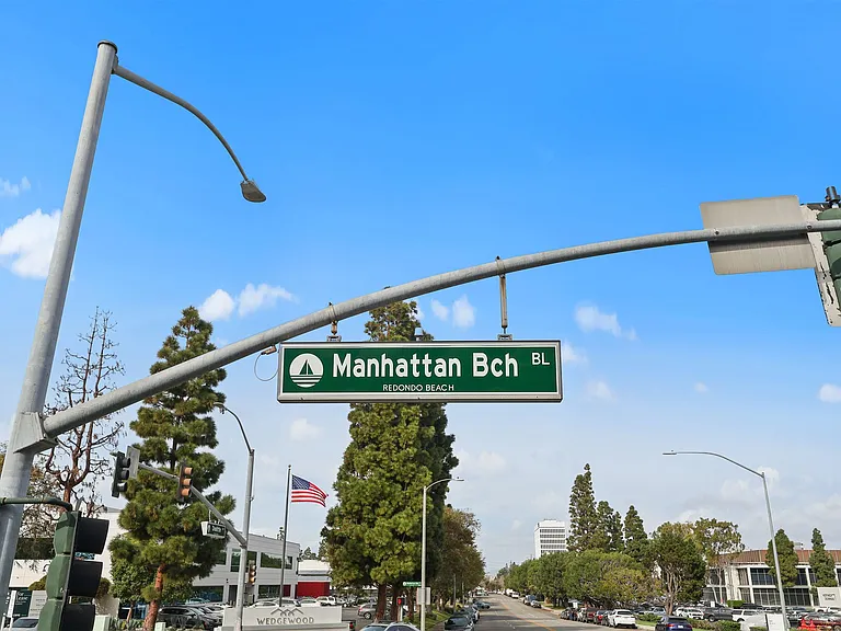 2106 Manhattan Beach Blvd — Photo 11