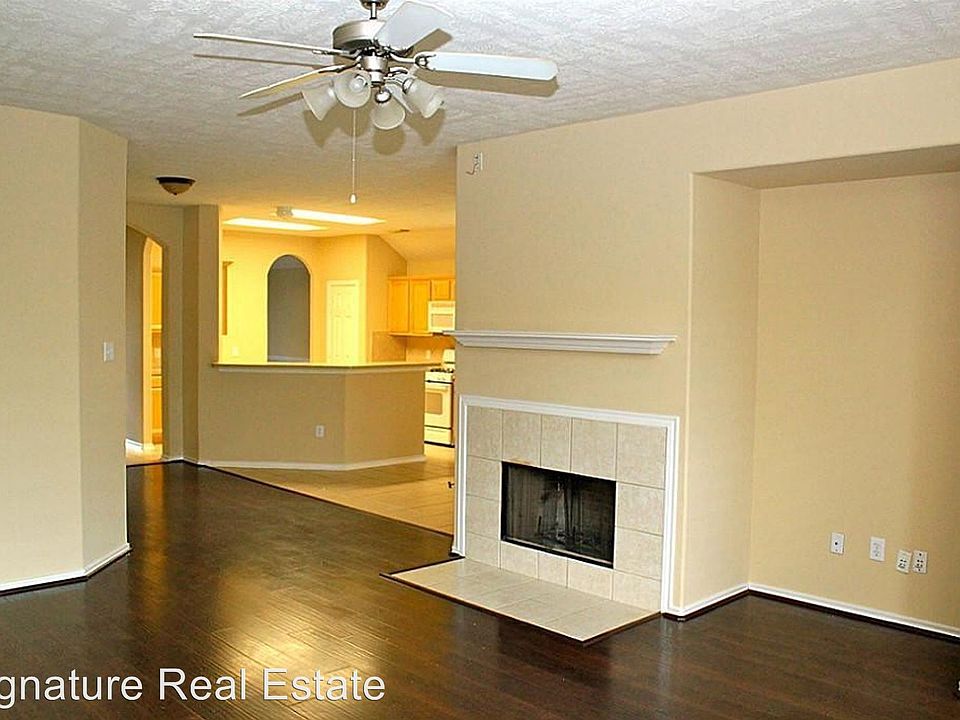 2nd image of 3111 Spring Flower Ln