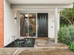 2006 Vista Cajon, Newport Beach, CA 92660