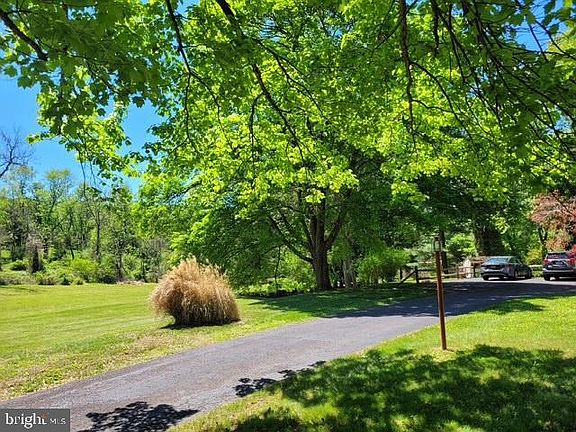 5th image of 1421 Coldsprings Rd