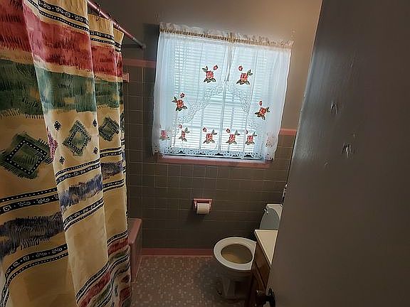 2nd image of 6917 Cartier Cir