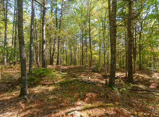 37 Vineyard Ln, Cape Neddick, ME 03902