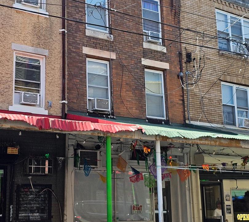 1st image of 1148 S 9th St