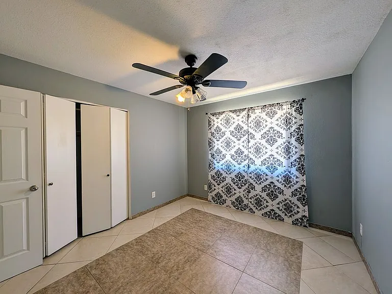 3848 W North Ln — Photo 34