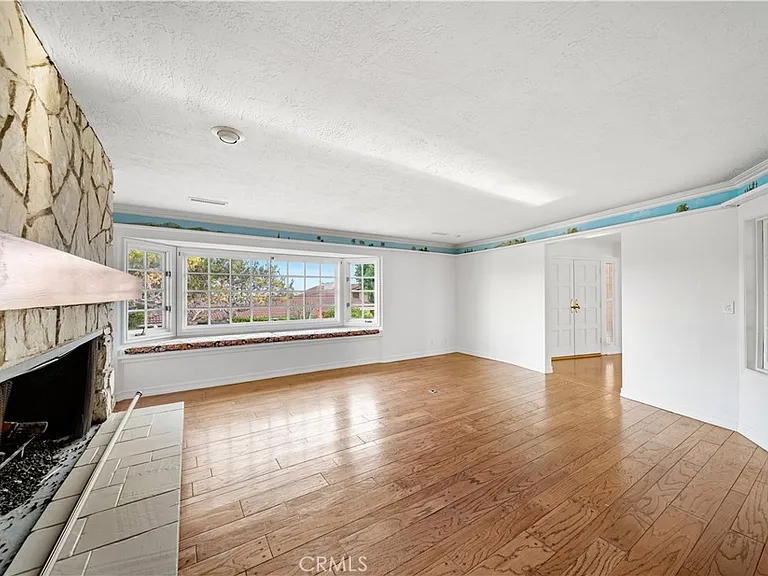 905 Emerald Bay — Photo 6