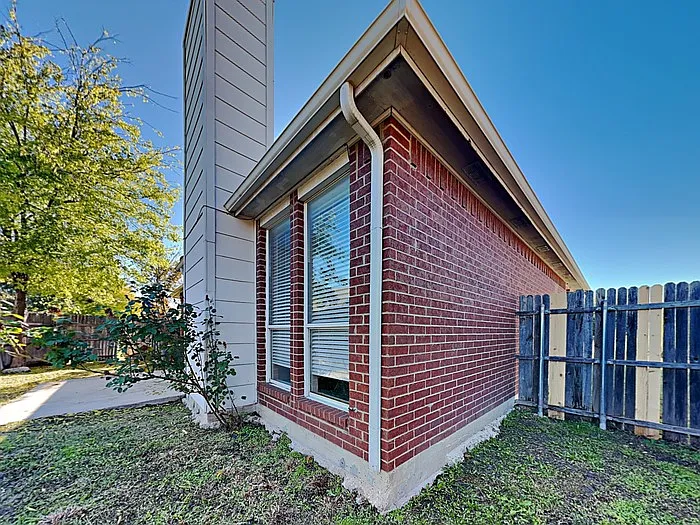 110 Meadow Ct — Photo 18