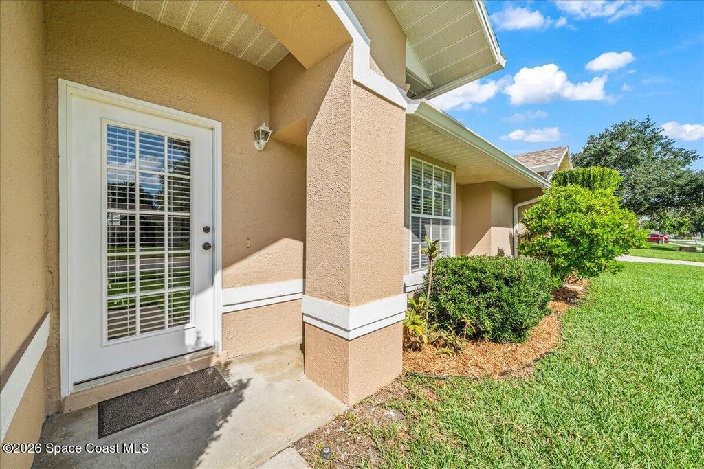 3353 Lake View Cir, Melbourne, FL - View 6