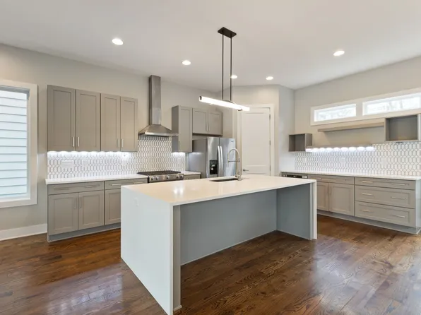 525B 31st Ave N, Nashville, TN 37209