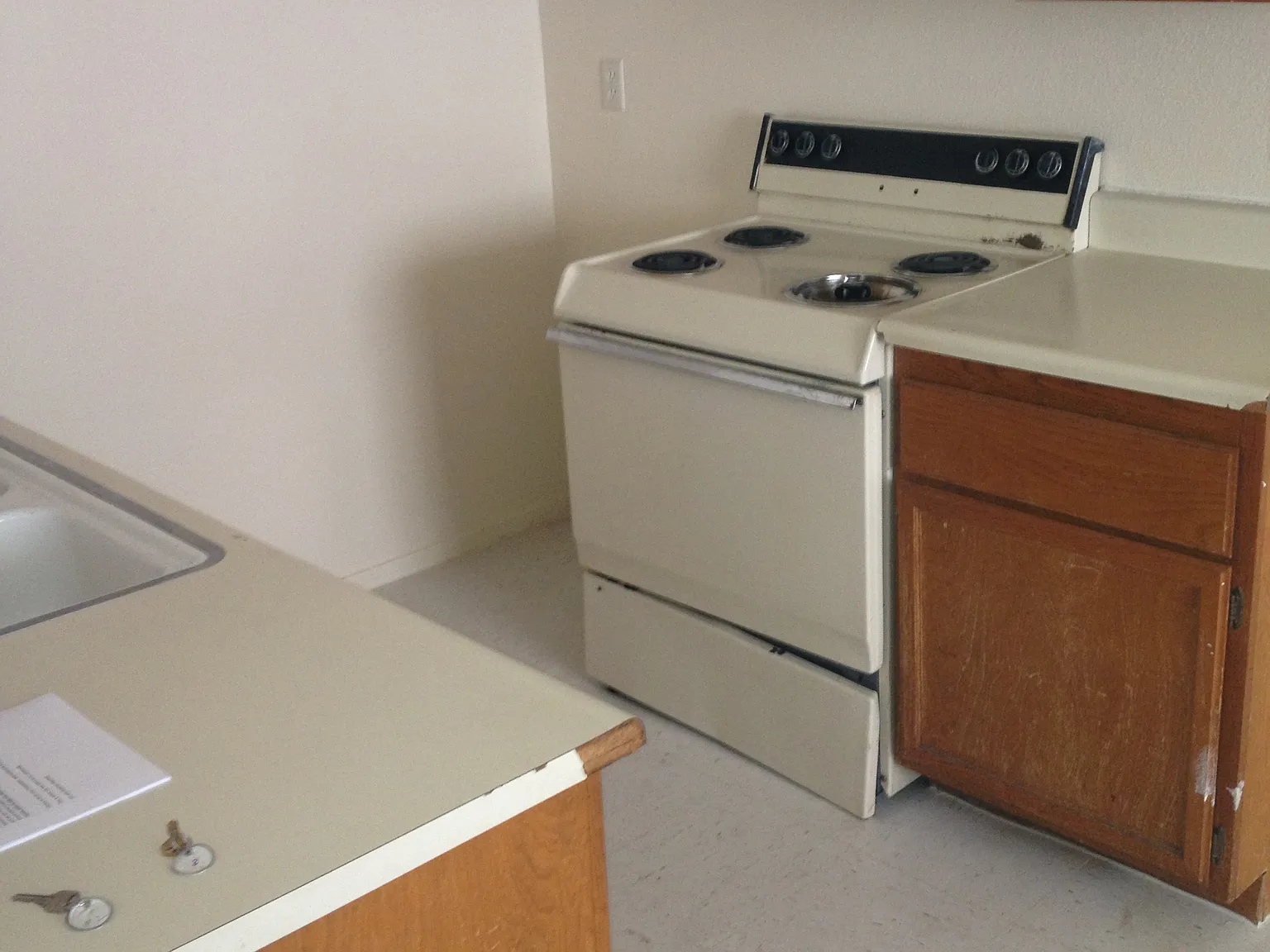 2 bed, 1025 sqft, $1,225 — Photo 3