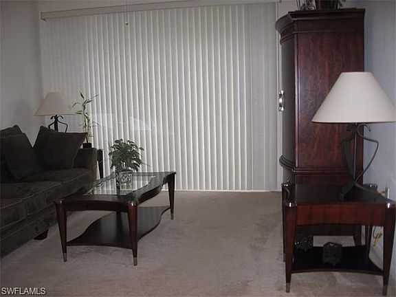 4th image of 1504 SW 50th. Street 201 #201