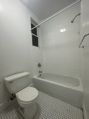 Rented by Peter R. Hungerford, LREB | media 18