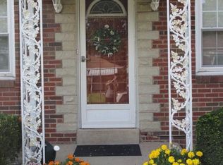 2826 Castleview Dr, Pittsburgh, PA 15227