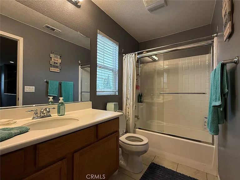 1781 E East St #D — Photo 11