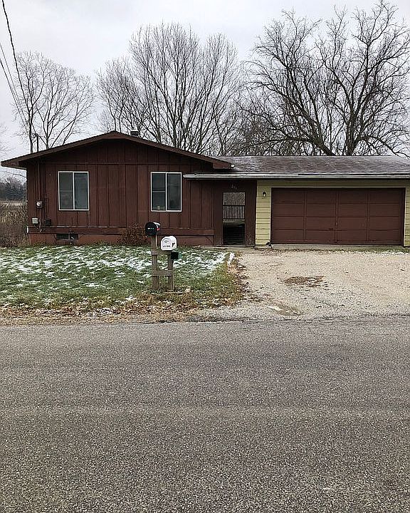 1st image of 206 W Peterson Dr