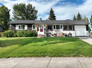 213 Bentley Dr, Fairbanks, AK 99701