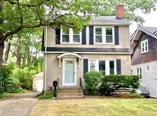 701 Forestdale Rd, Royal Oak, MI 48067