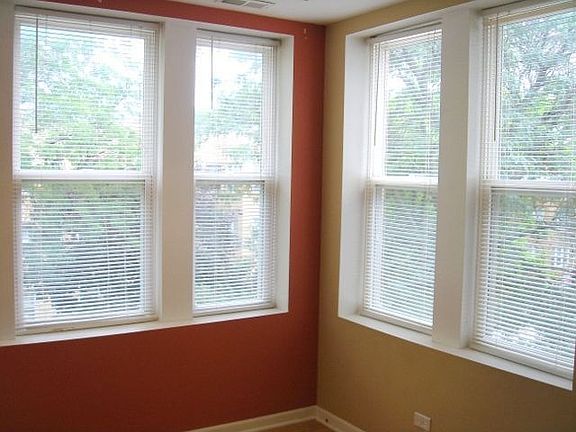 Top-Floor - Tons of Light!