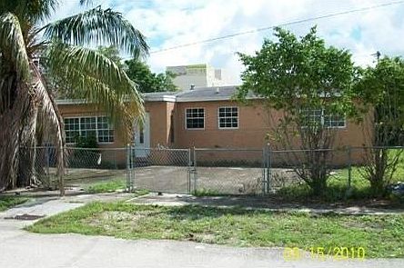 1st image of 16715 NW 38th Ct