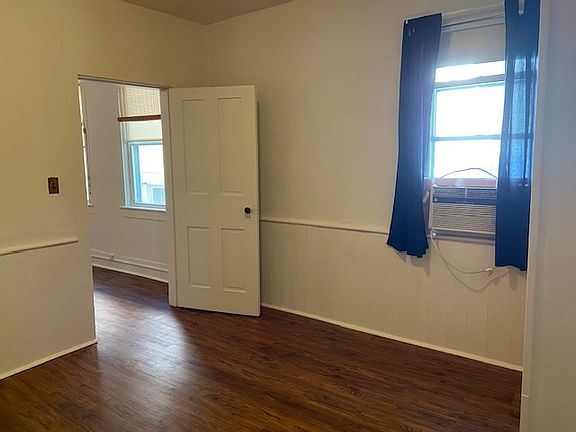 4th image of 324 Catherine St APT 2