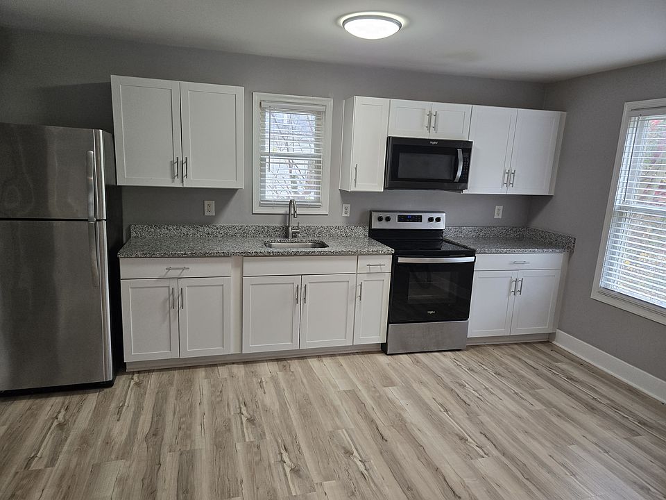 1st image of 104 Little Kidwell Ave #A