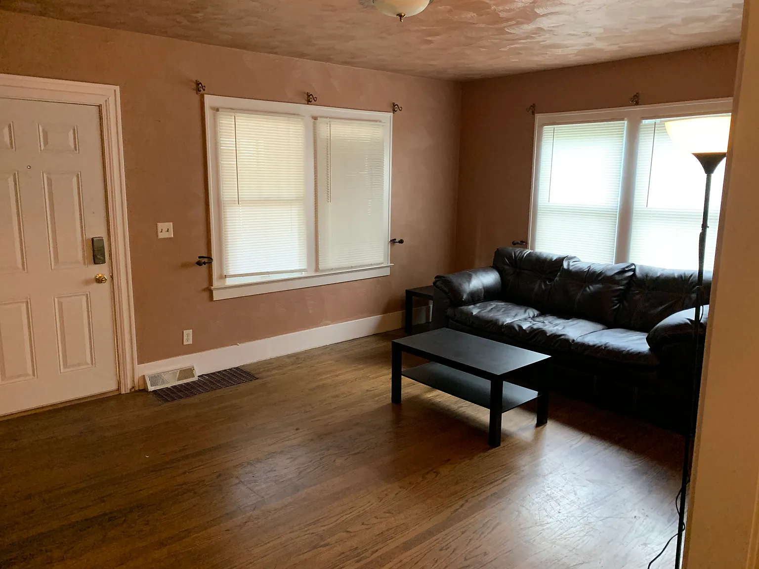 4 bed, 1248 sqft, $400 — Photo 4