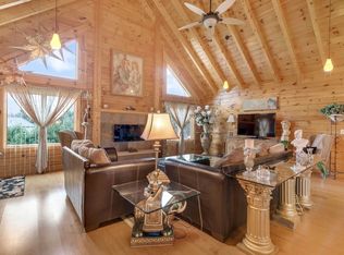 61 Cramer Rd, Poughkeepsie, NY 12603