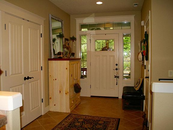 4th image of 2320 NE Hotspur Ln