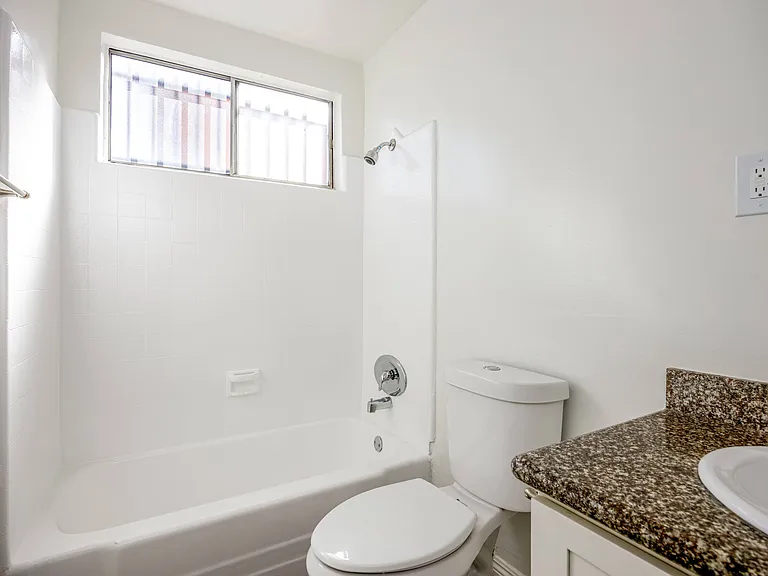 821 S Osage Ave — Photo 17