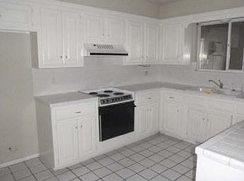 3rd image of 613 SW 102nd St