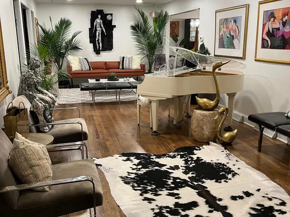 (undisclosed Address), Slingerlands, NY 12159