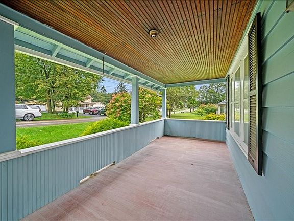 5th image of 61 Highland Rd