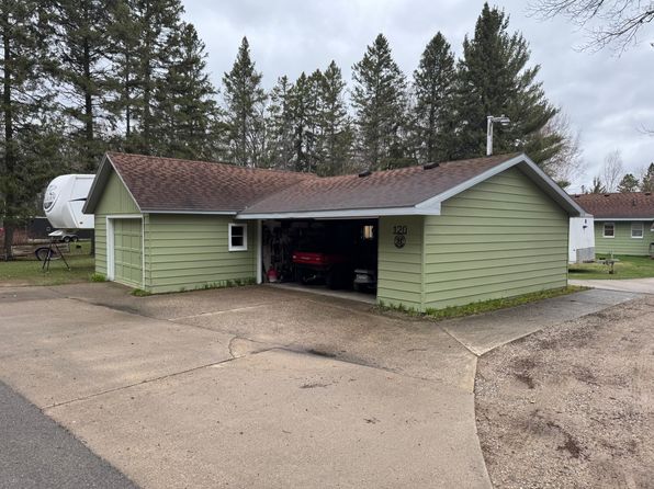 120 Pinecrest Dr, Houghton Lake, MI 48629