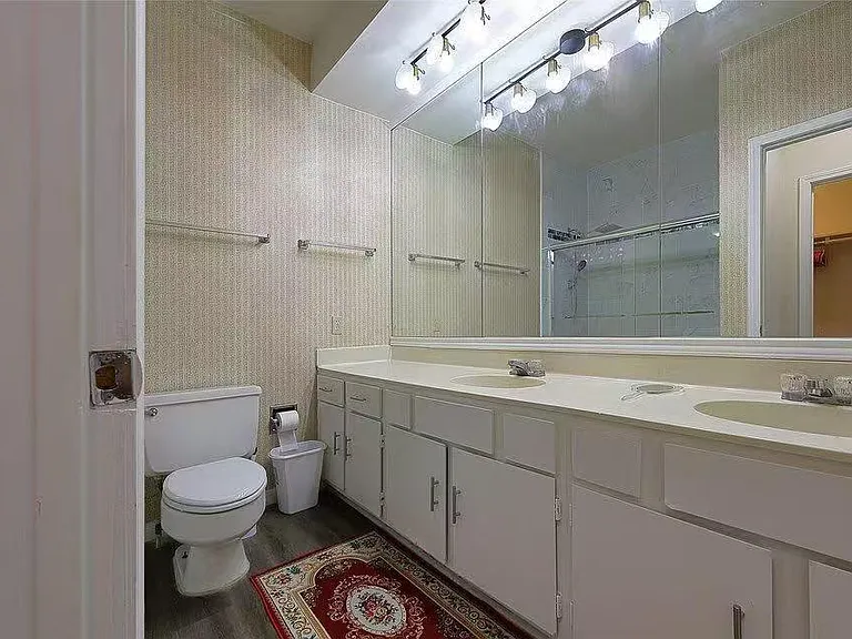 2213 S Braeswood Blvd #13B — Photo 22