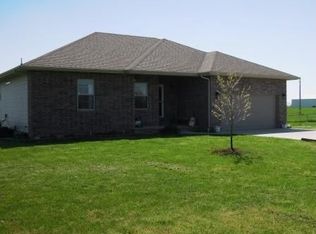 112 Merritt Rd, Clever, MO 65631