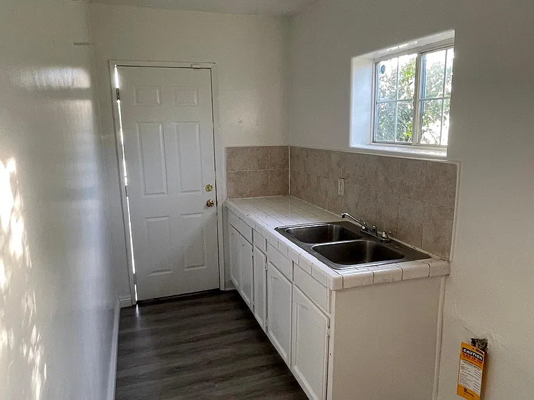 11720 Garvey Ave #4 — Photo 7