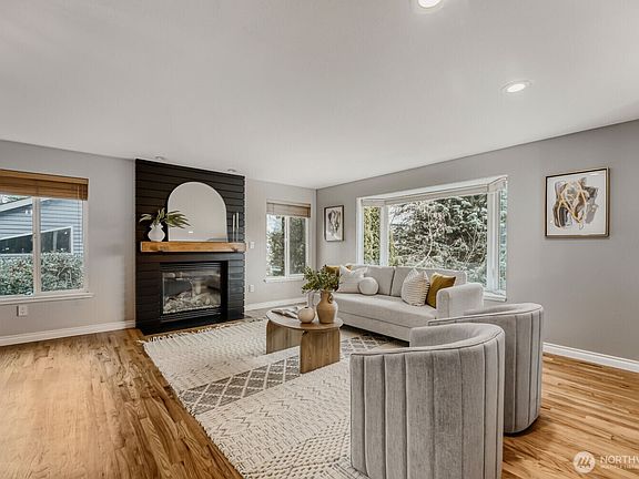 5th image of 7927 5th Avenue SW