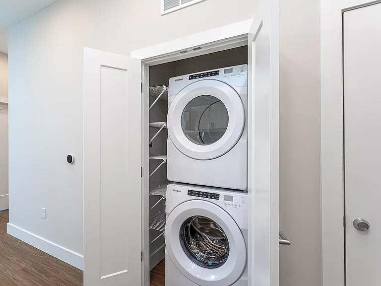 All homes with washer and dryer