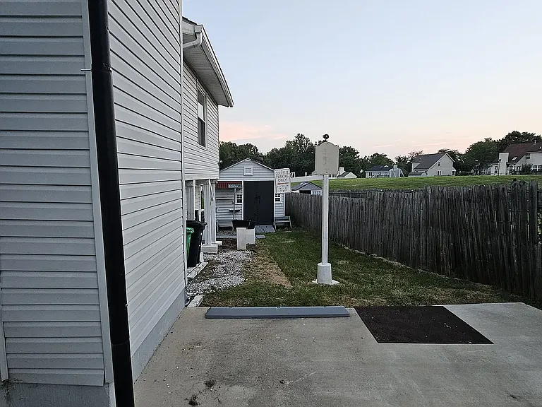 9509 Vermell Pl — Photo 50