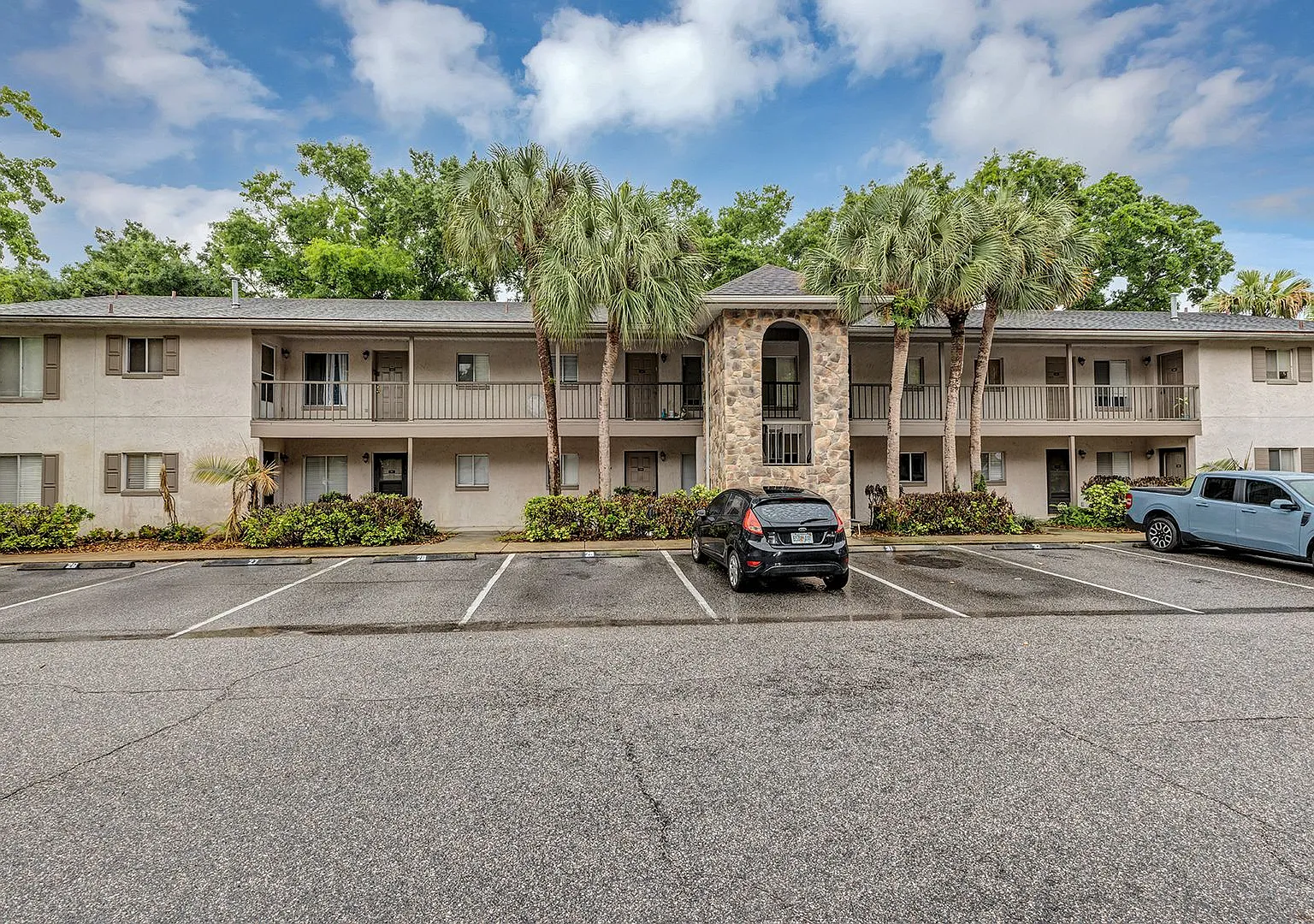 Charming One-Bedroom, One-Bath Retreat in Winter Haven with Modern Amenities — Photo 1