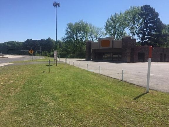 4th image of 2701 T P White Dr