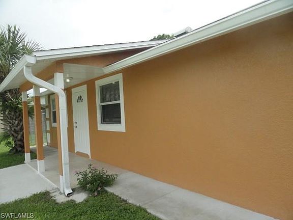 2nd image of 420 Canyon Dr S