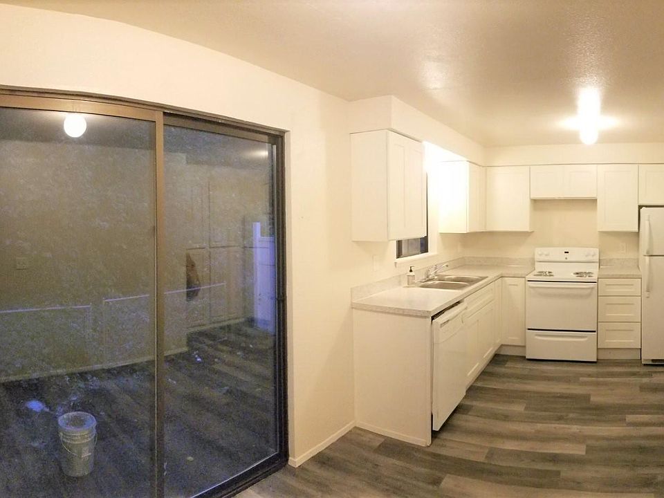 1st image of 15416 74th Ave E #B