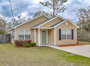 92 Dans Dr, Crawfordville, FL 32327