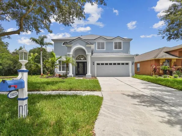 19251 Fishermans Bend Dr, Lutz, FL 33558