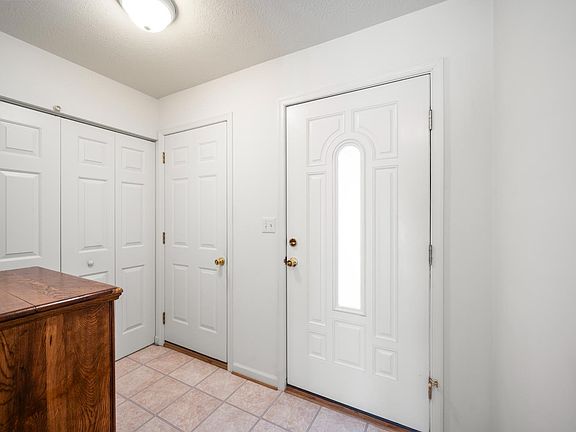 3rd image of 529 Addie Way