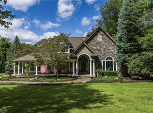 3909 Minor Rd, Akron, OH 44321